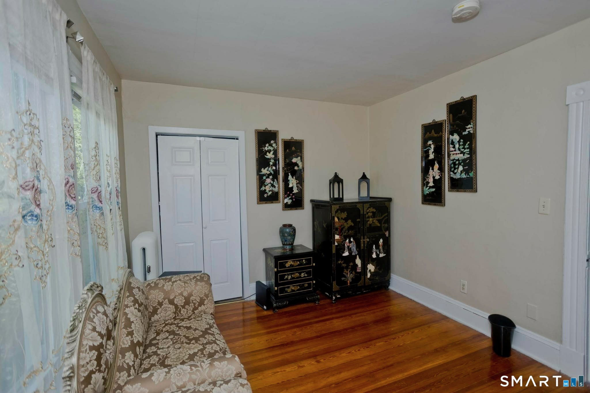 81 Lincoln Street Enfield CT 06082