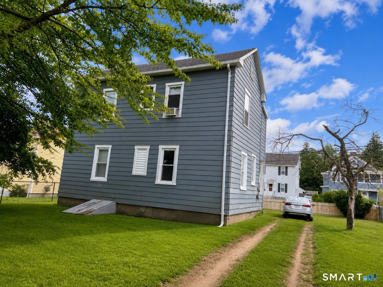 355 Goodrich Street Hamden CT 06517