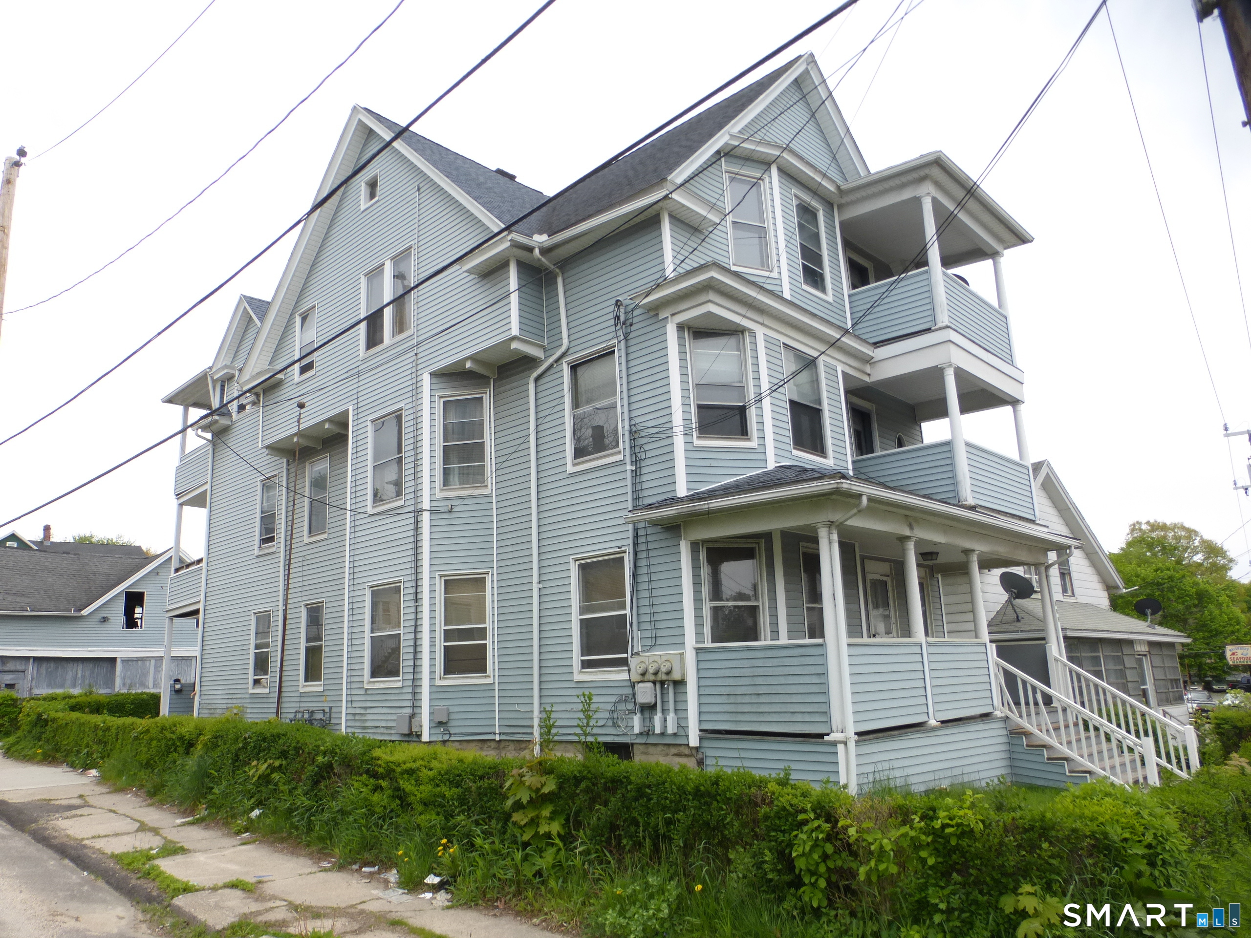 987 Baldwin Street Waterbury CT 06706