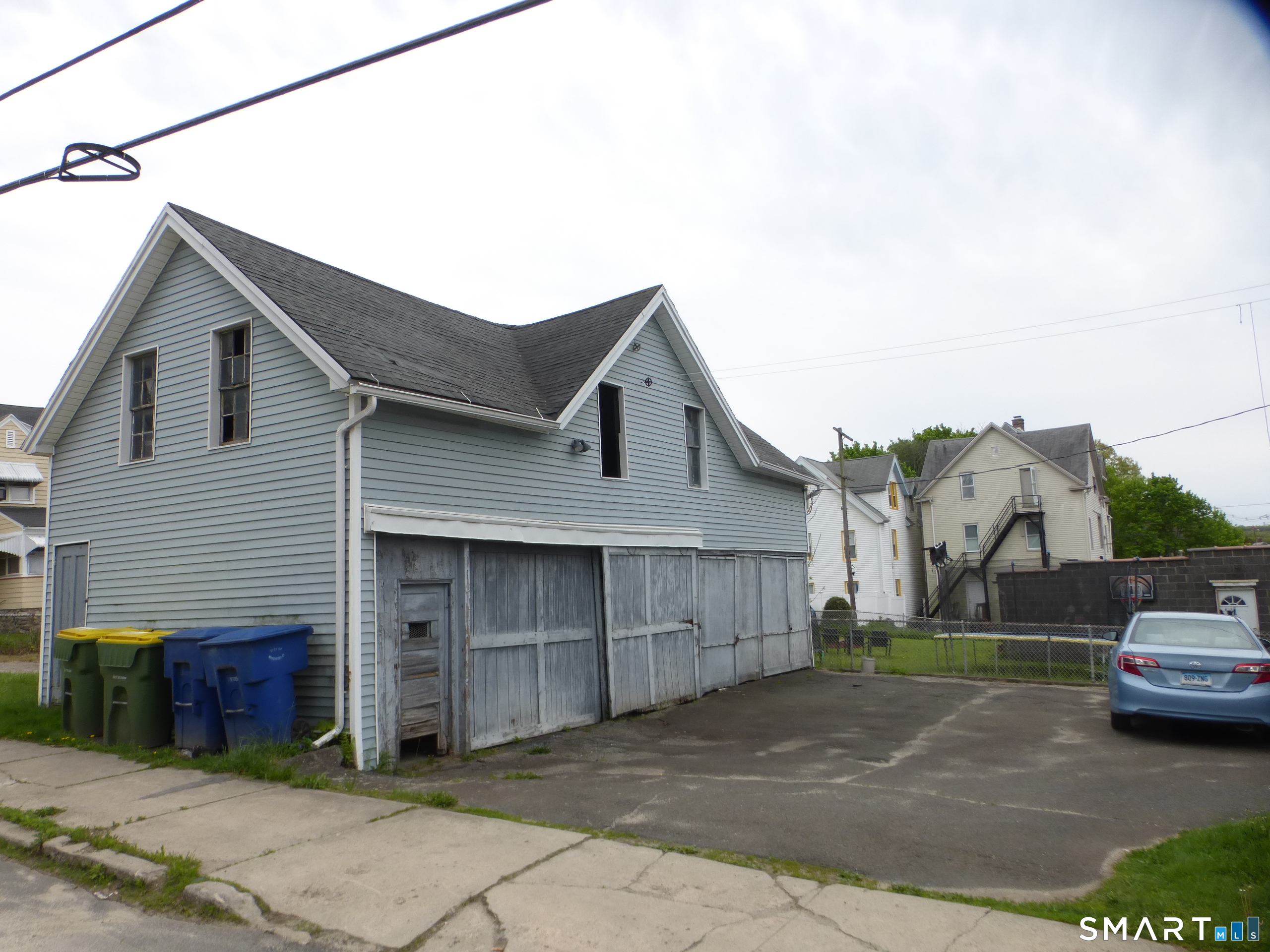 987 Baldwin Street Waterbury CT 06706