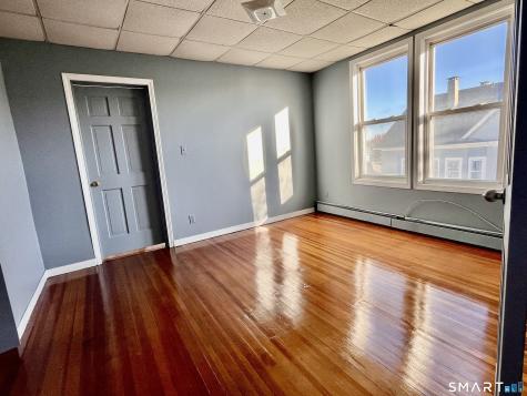 1368-1370 East Main Street Bridgeport CT 06608
