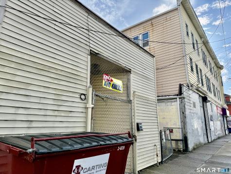 1368-1370 East Main Street Bridgeport CT 06608