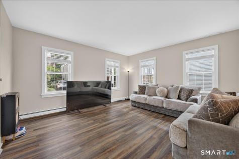 16 Starr Street New London CT 06320