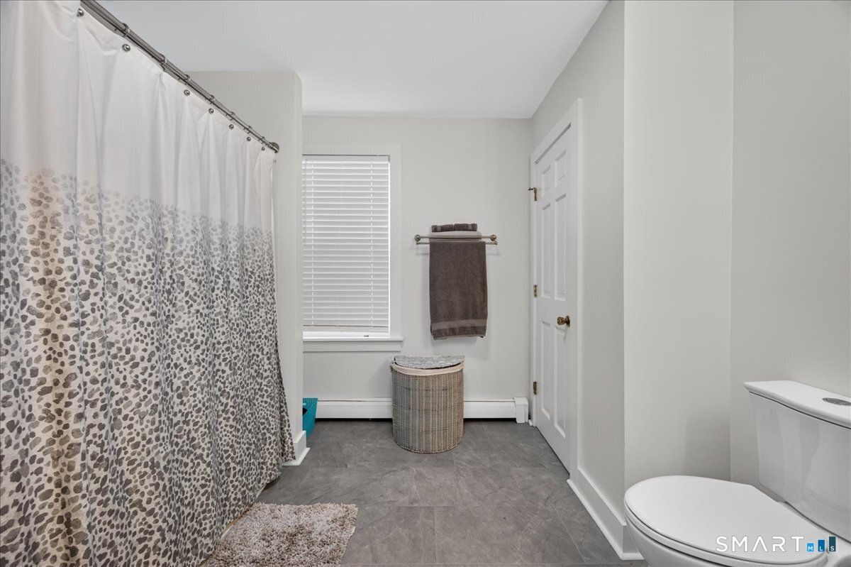 16 Starr Street New London CT 06320