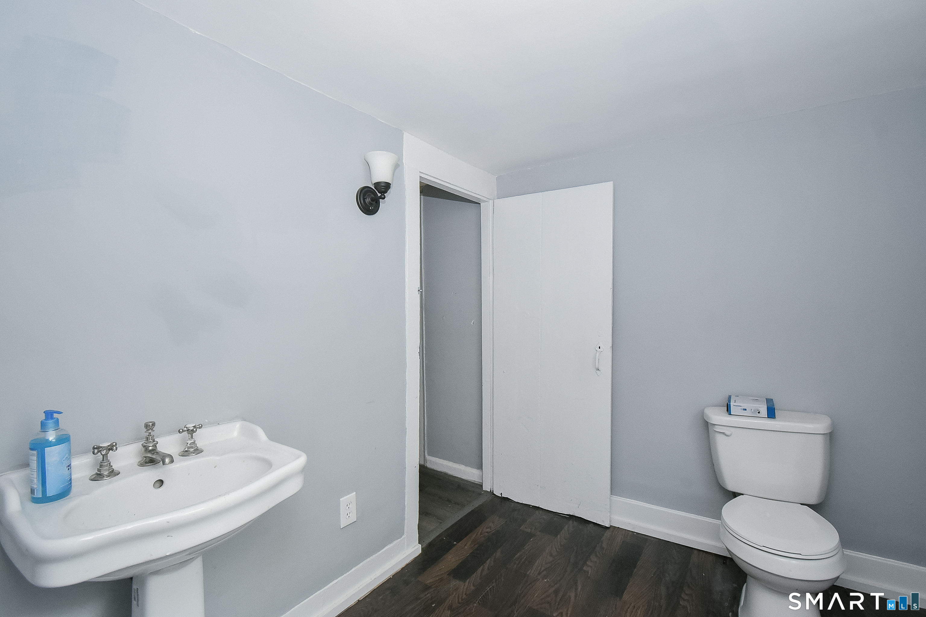 81 East Main Street Thomaston CT 06787