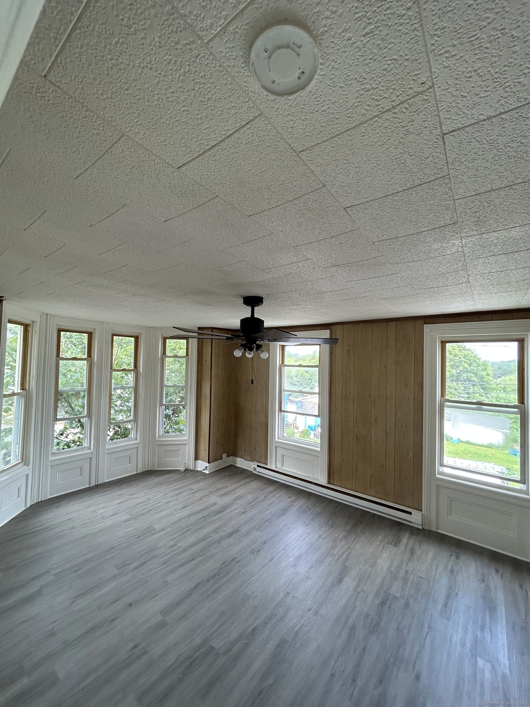 51 Division Street Norwich CT 06360