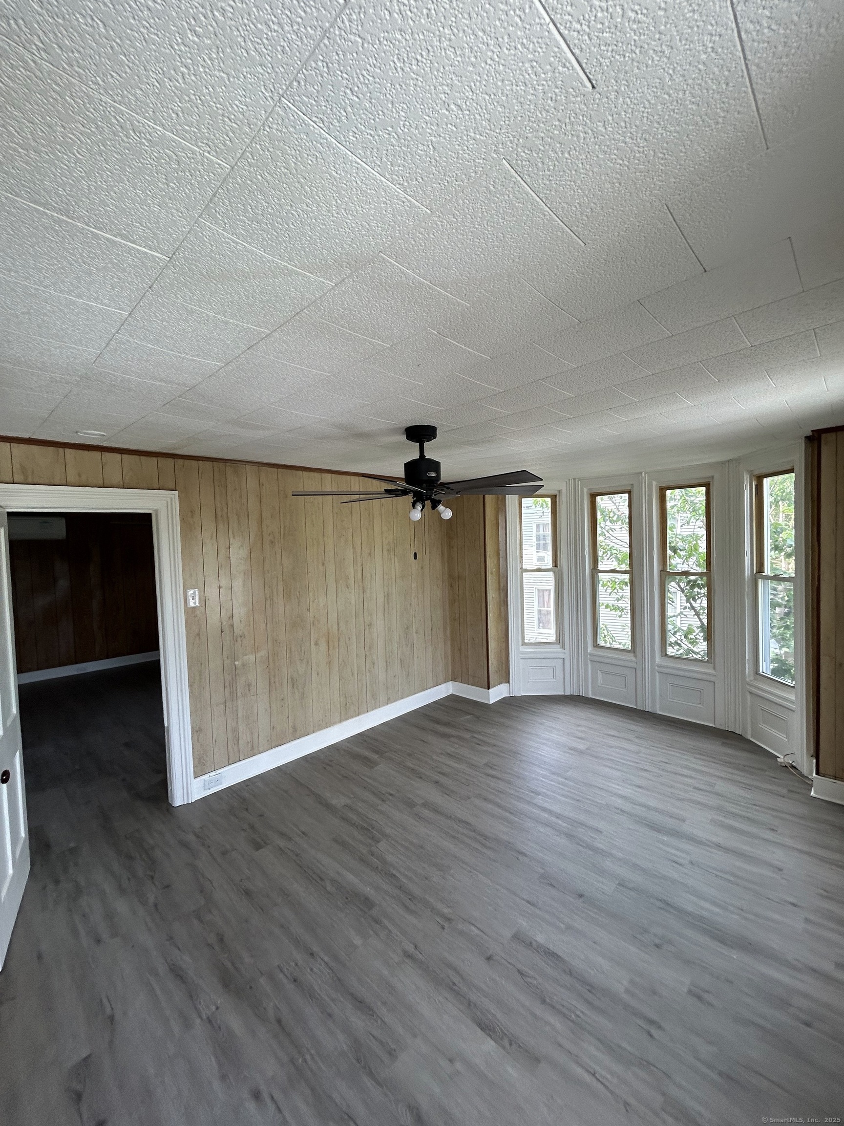 51 Division Street Norwich CT 06360