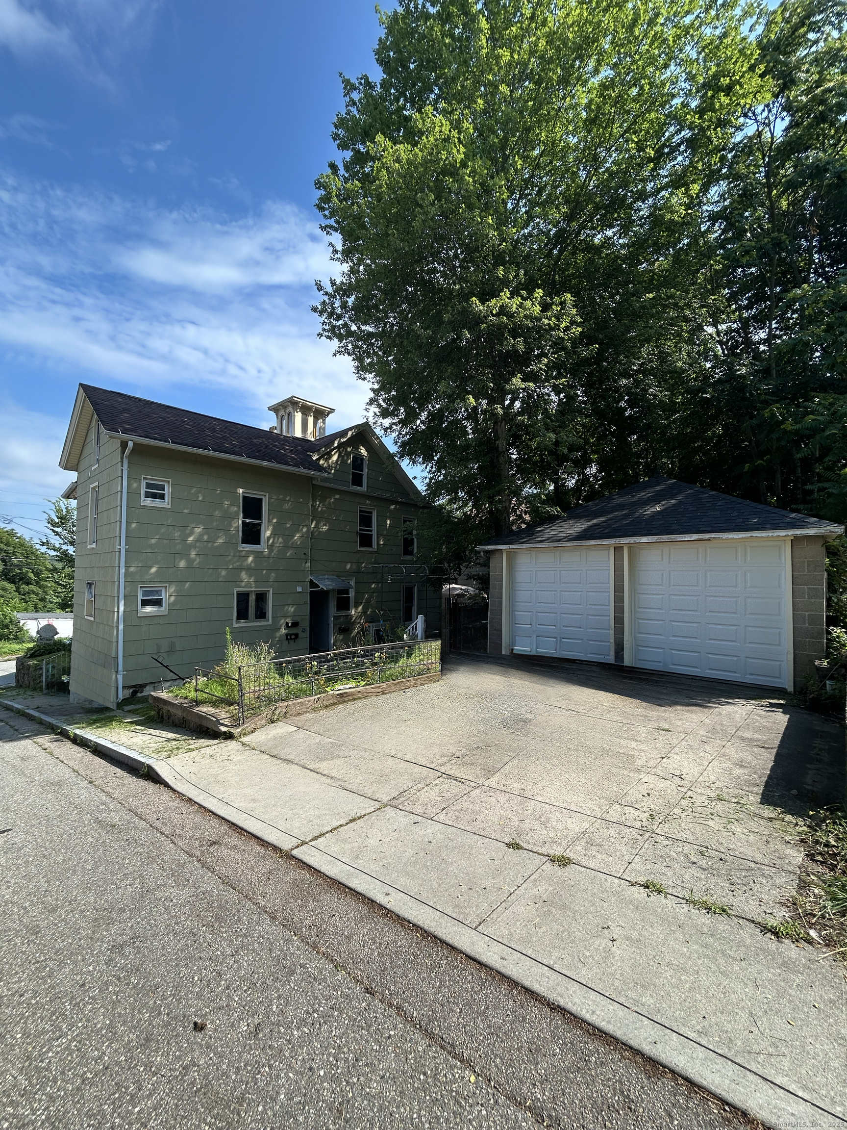 51 Division Street Norwich CT 06360