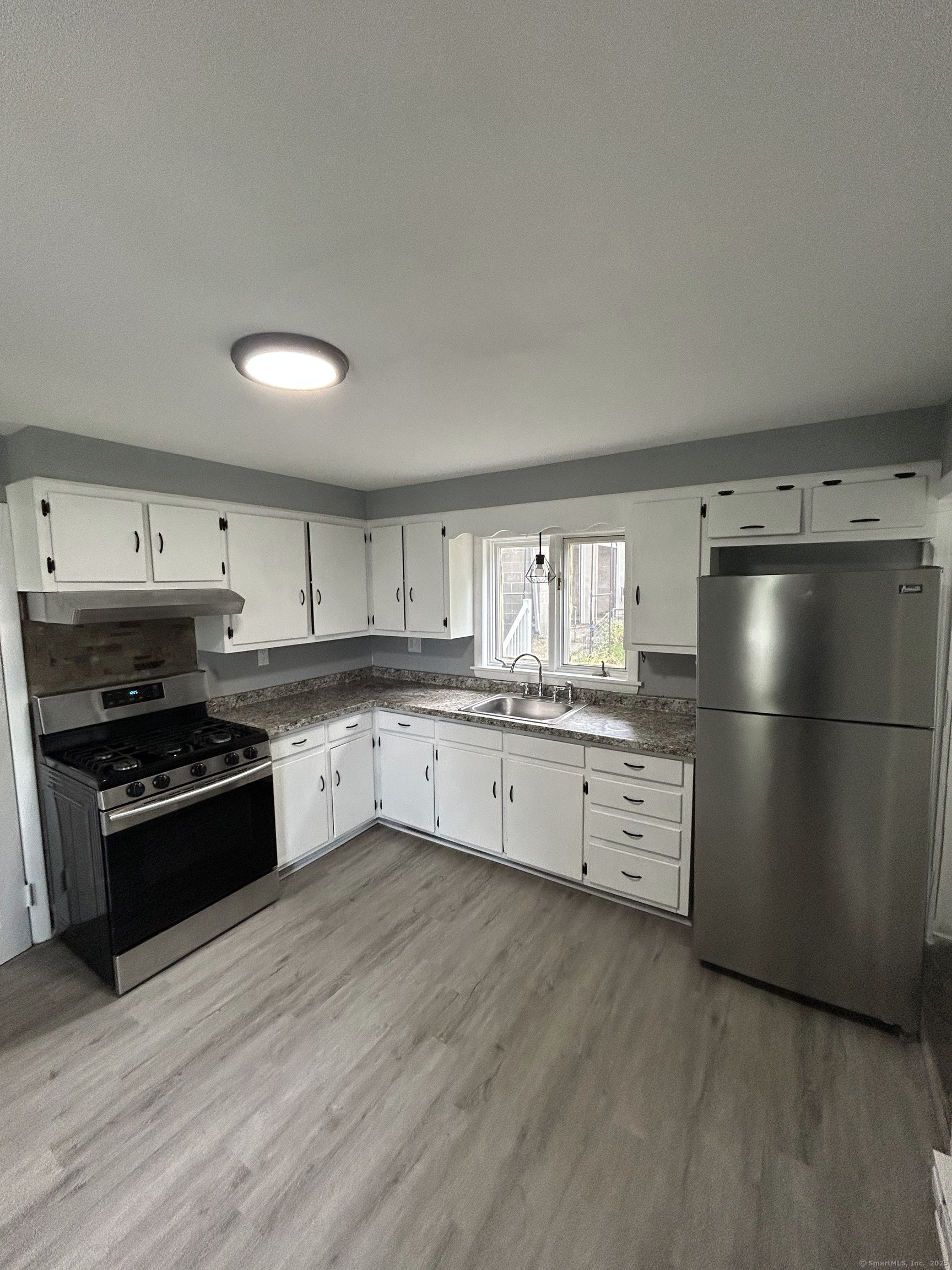 51 Division Street Norwich CT 06360