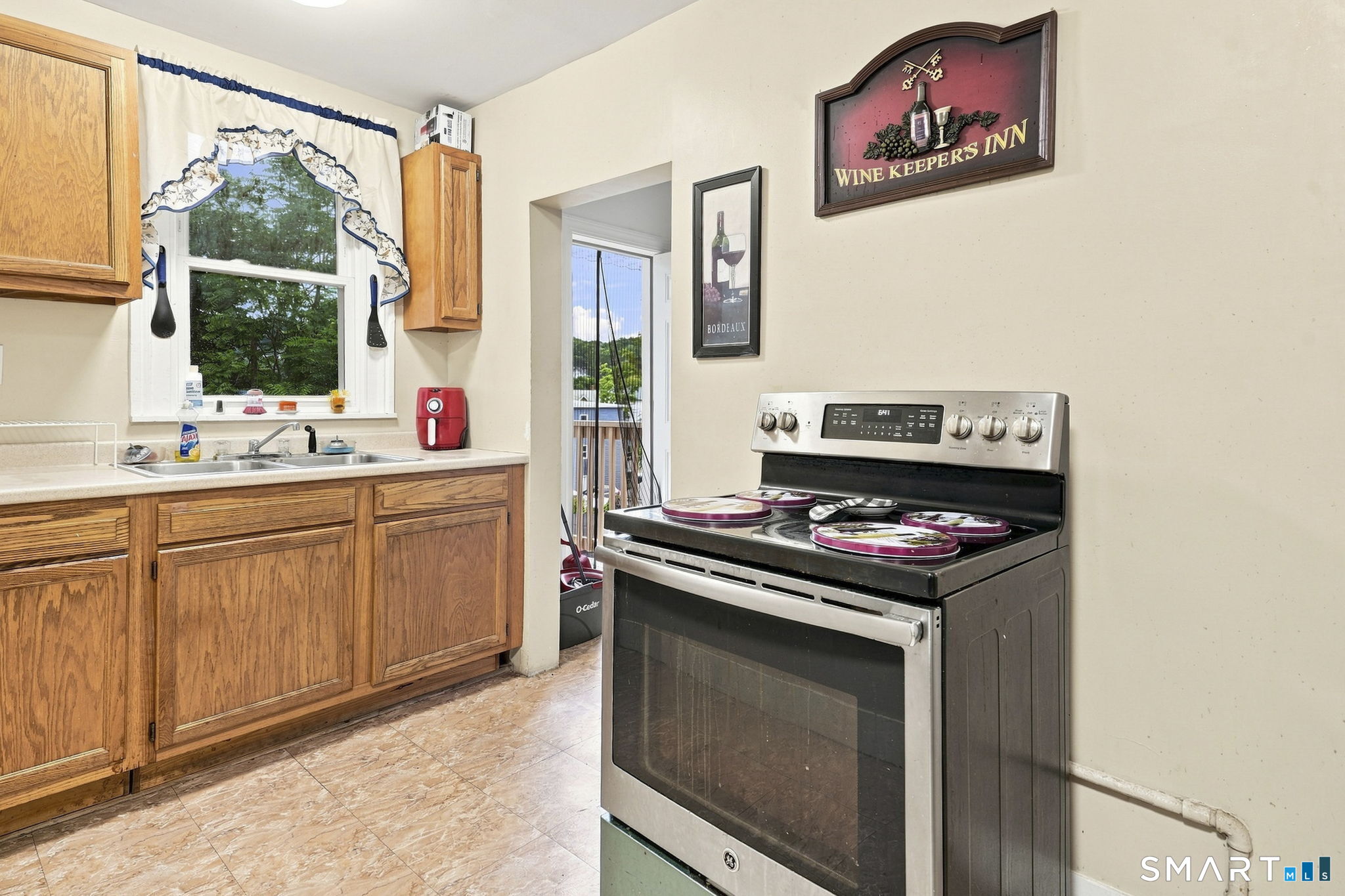 81 Wood Street Waterbury CT 06704