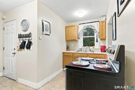 81 Wood Street Waterbury CT 06704
