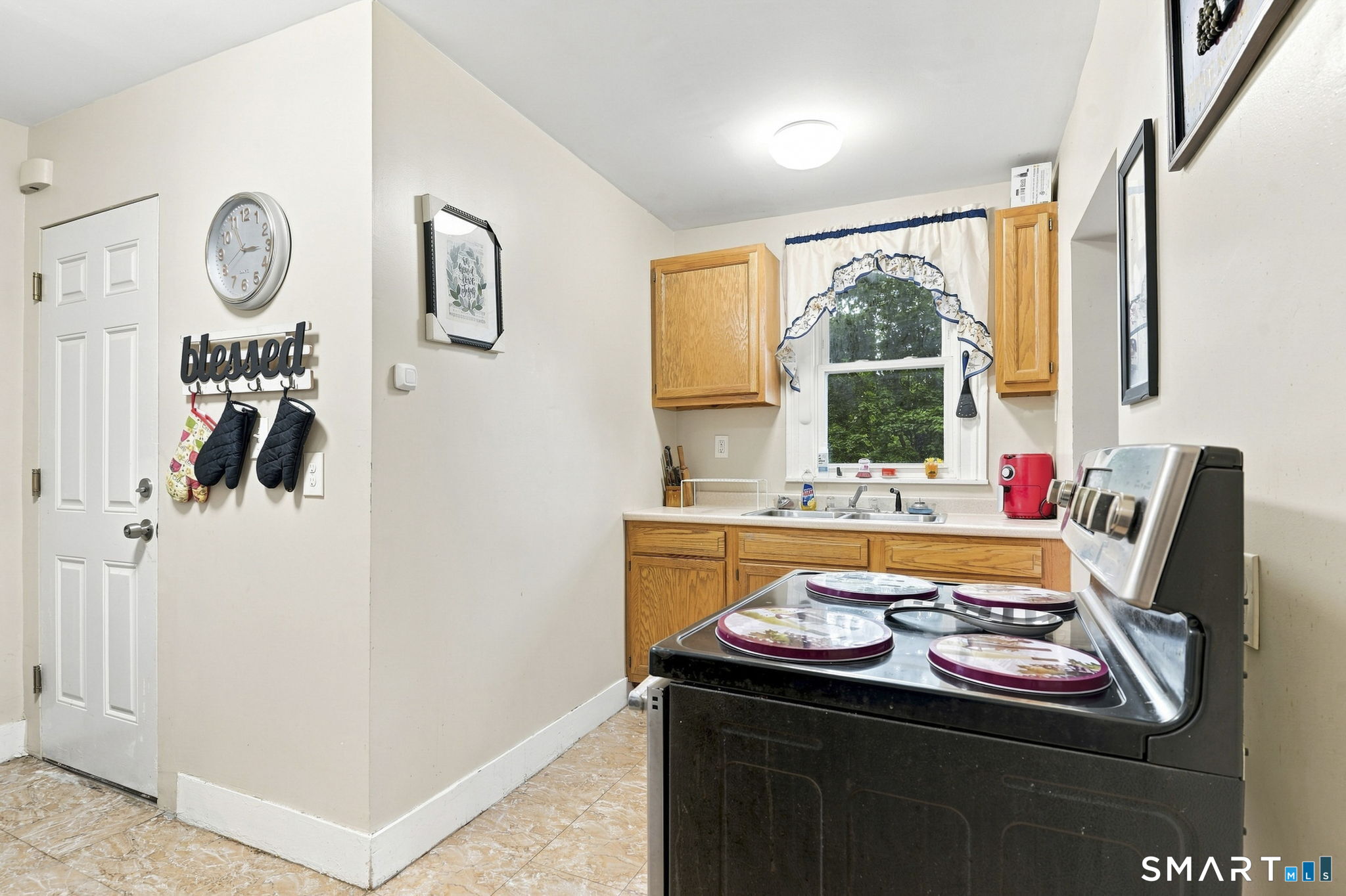 81 Wood Street Waterbury CT 06704