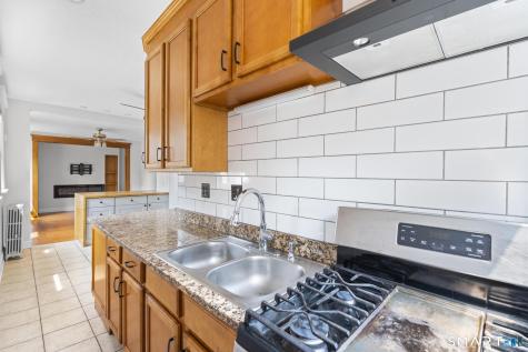 93 Porter Street New Haven CT 06519