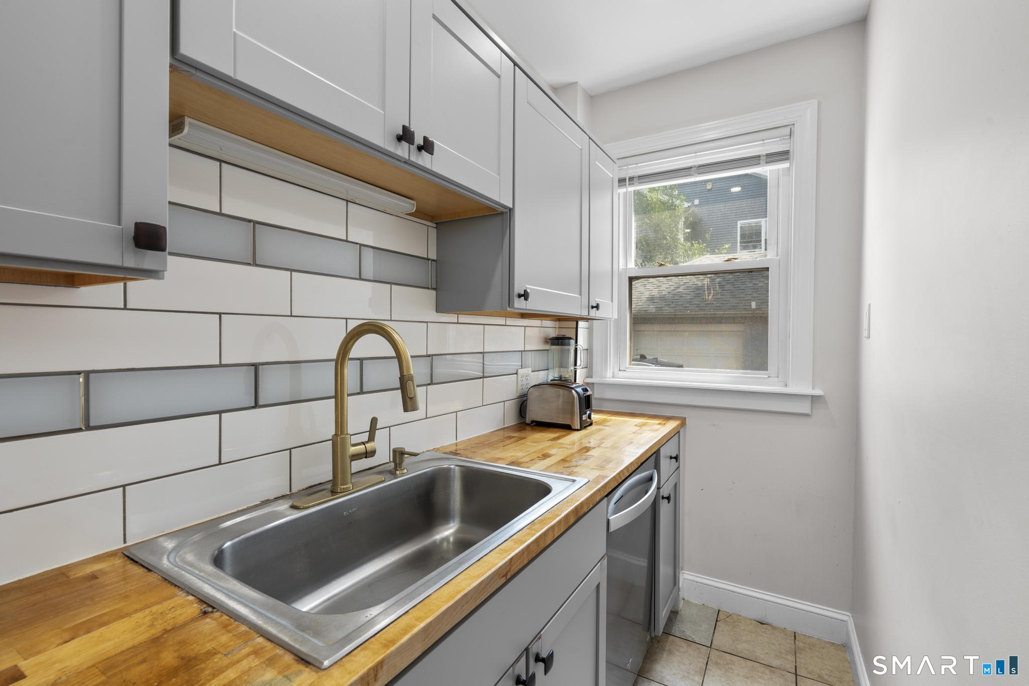 93 Porter Street New Haven CT 06519