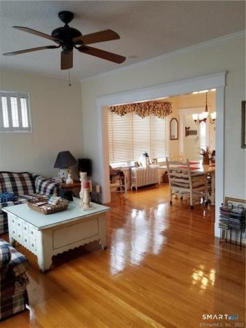26 4TH Street Hamden CT 06514