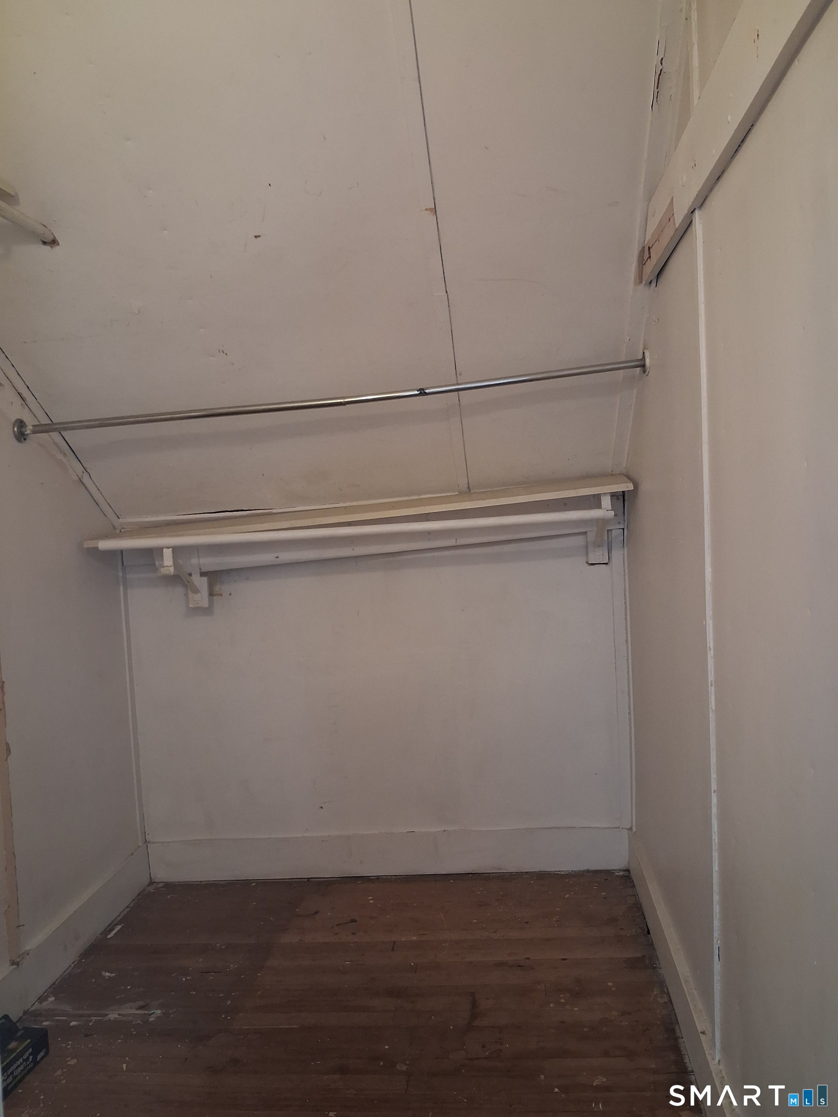 26 4TH Street Hamden CT 06514
