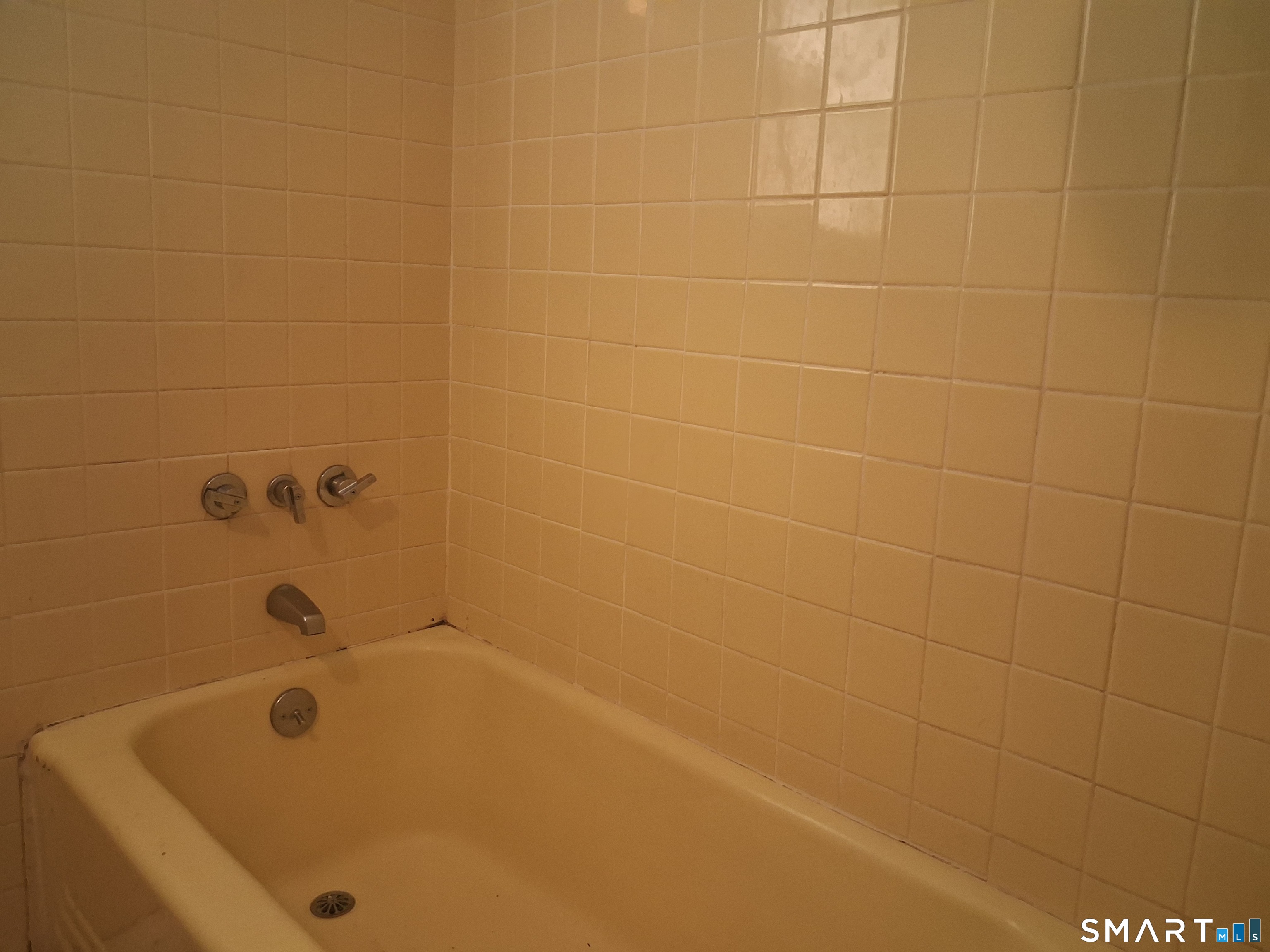 26 4TH Street Hamden CT 06514