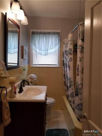 26 4TH Street Hamden CT 06514