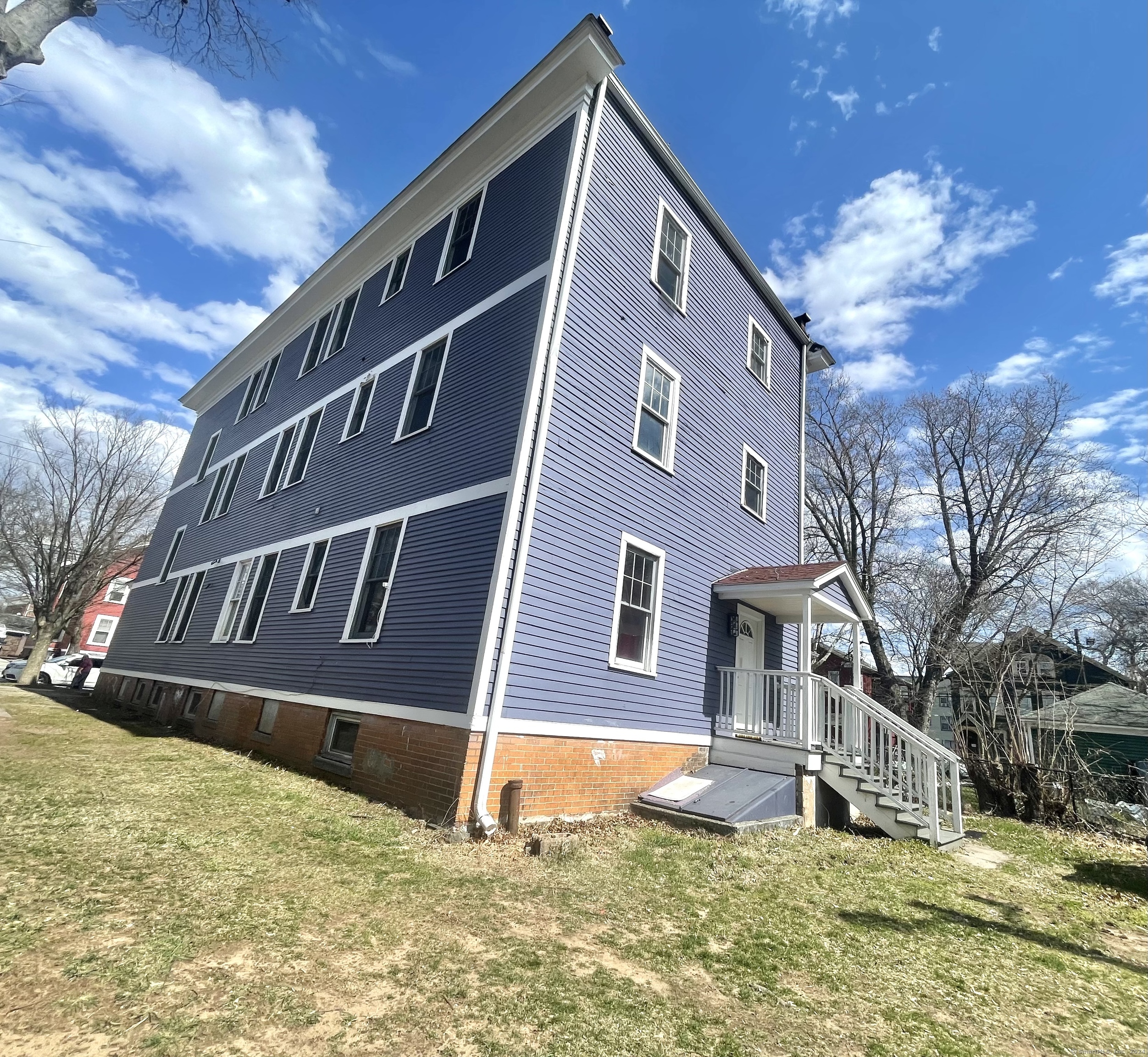 572 Elm Street New Haven CT 06511