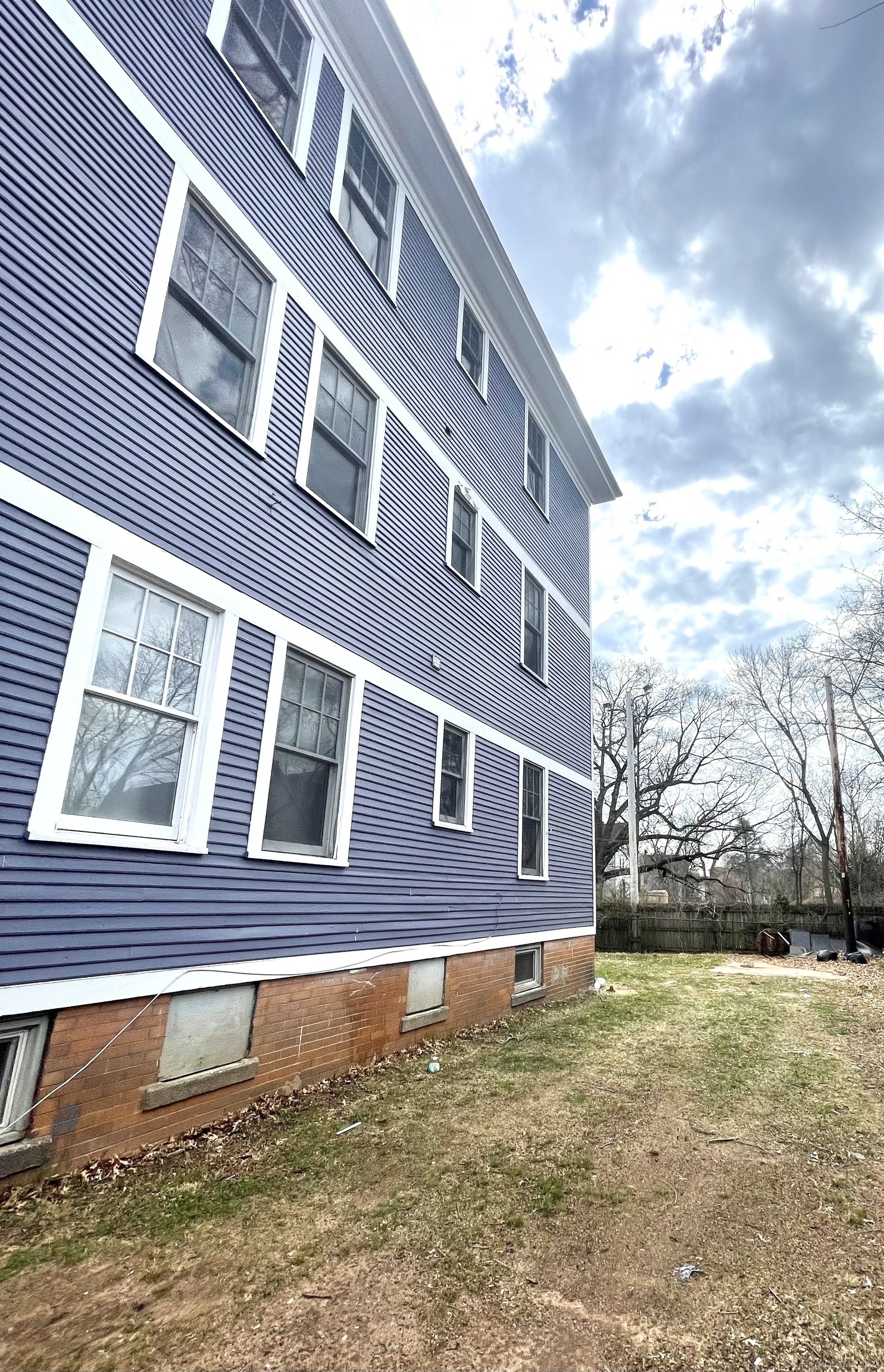 572 Elm Street New Haven CT 06511