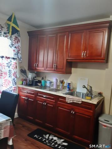 614-618 Bishop Avenue Bridgeport CT 06610