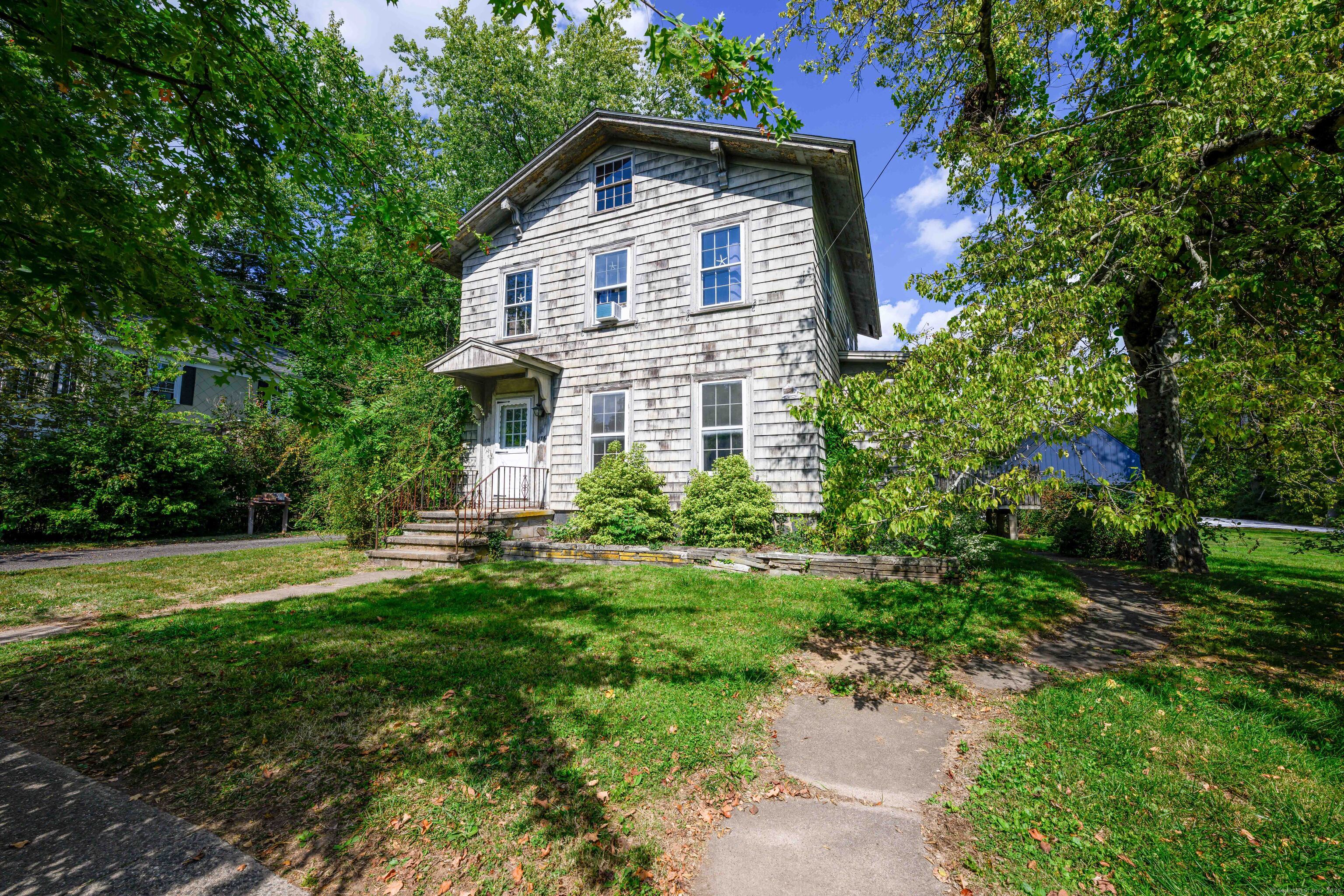 174 Whitfield Street Guilford CT 06437