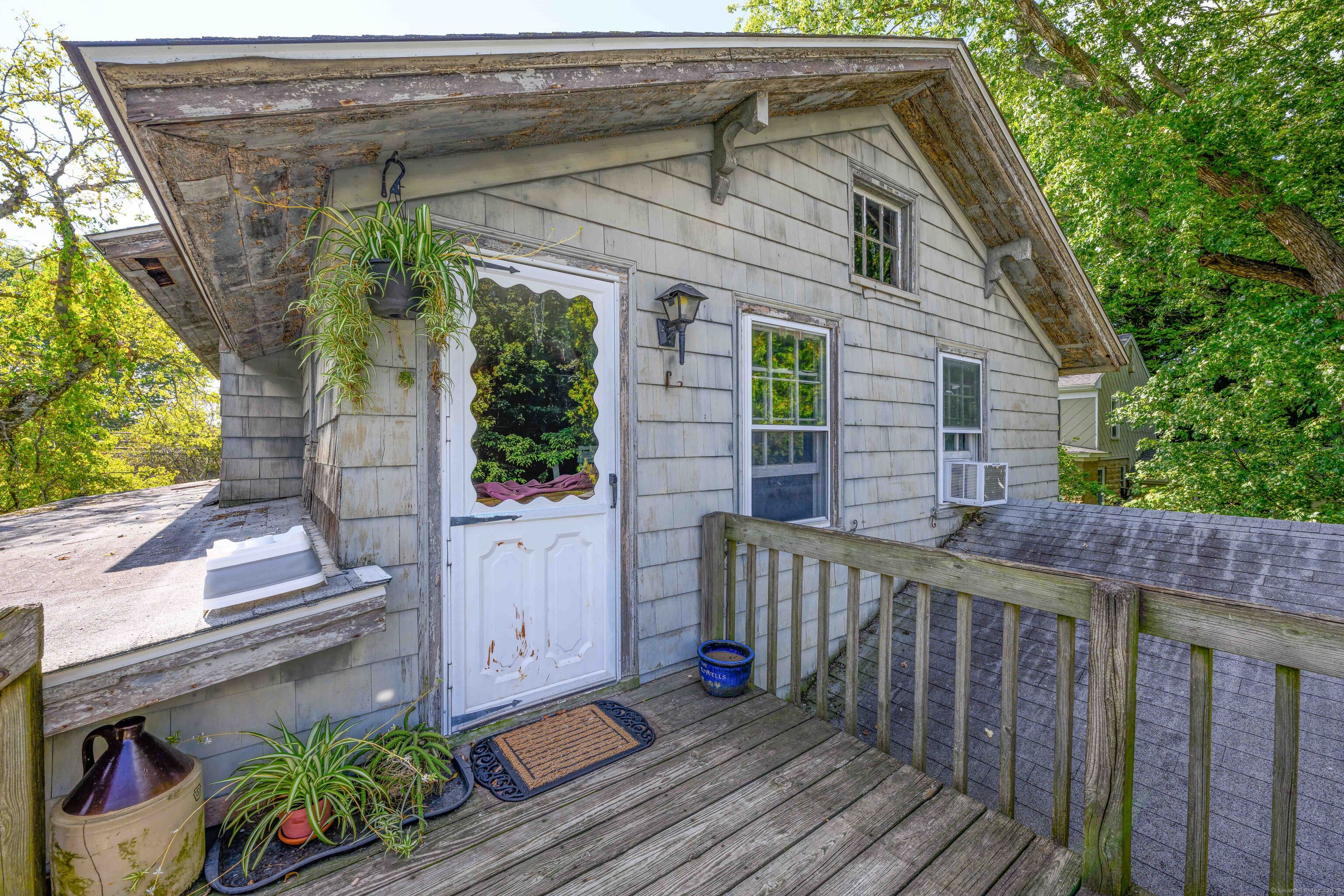 174 Whitfield Street Guilford CT 06437