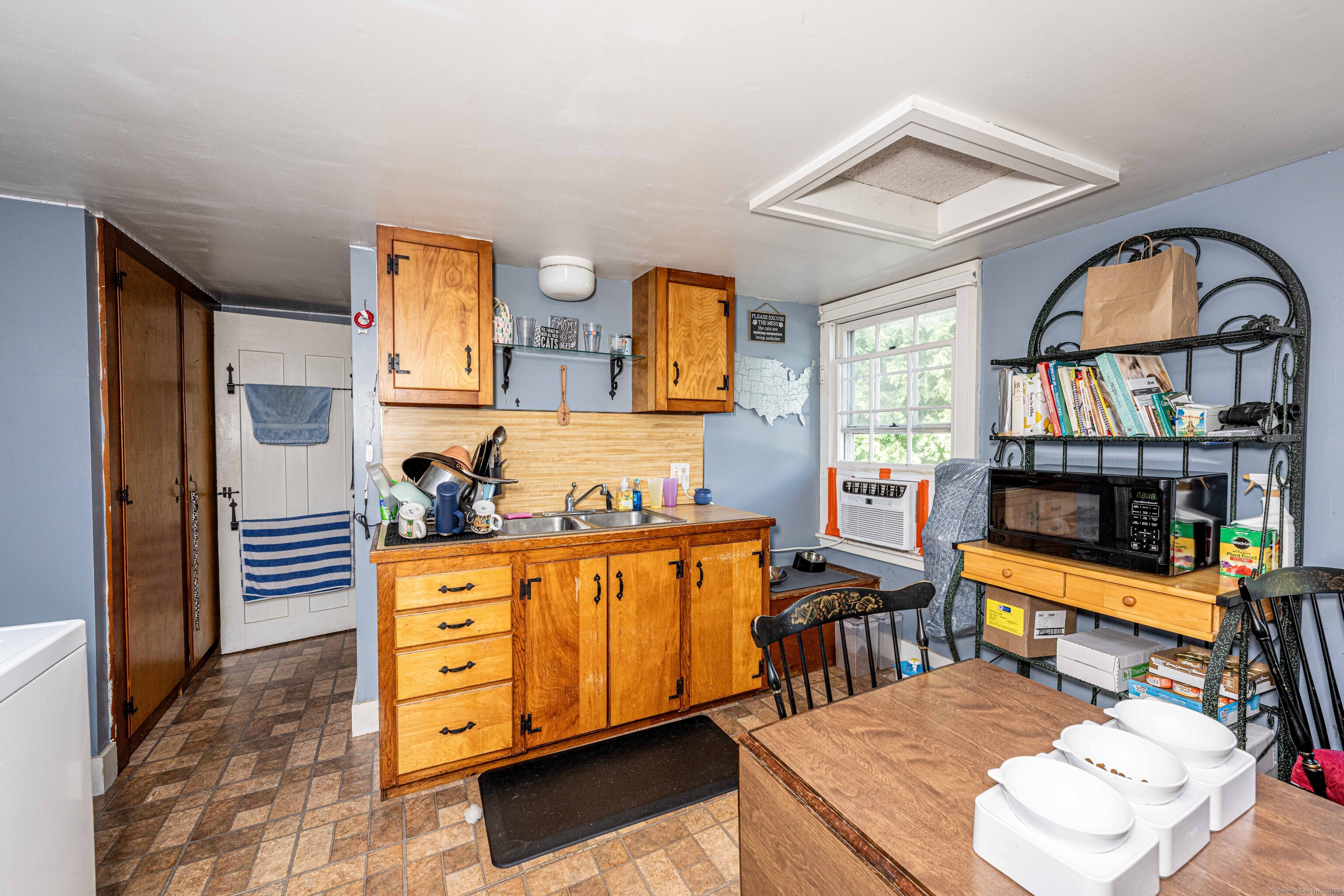 174 Whitfield Street Guilford CT 06437
