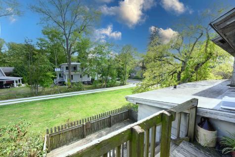174 Whitfield Street Guilford CT 06437