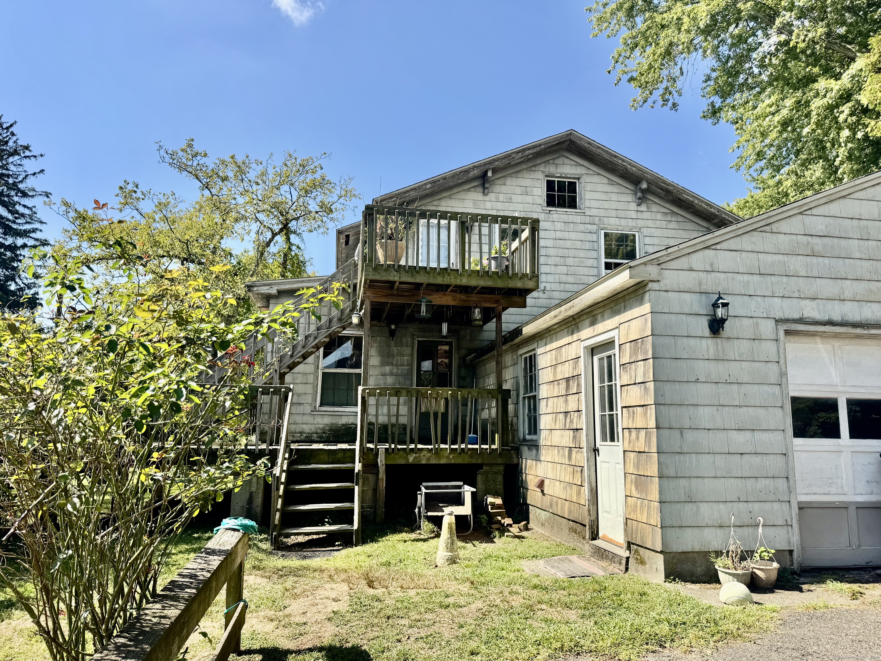 174 Whitfield Street Guilford CT 06437