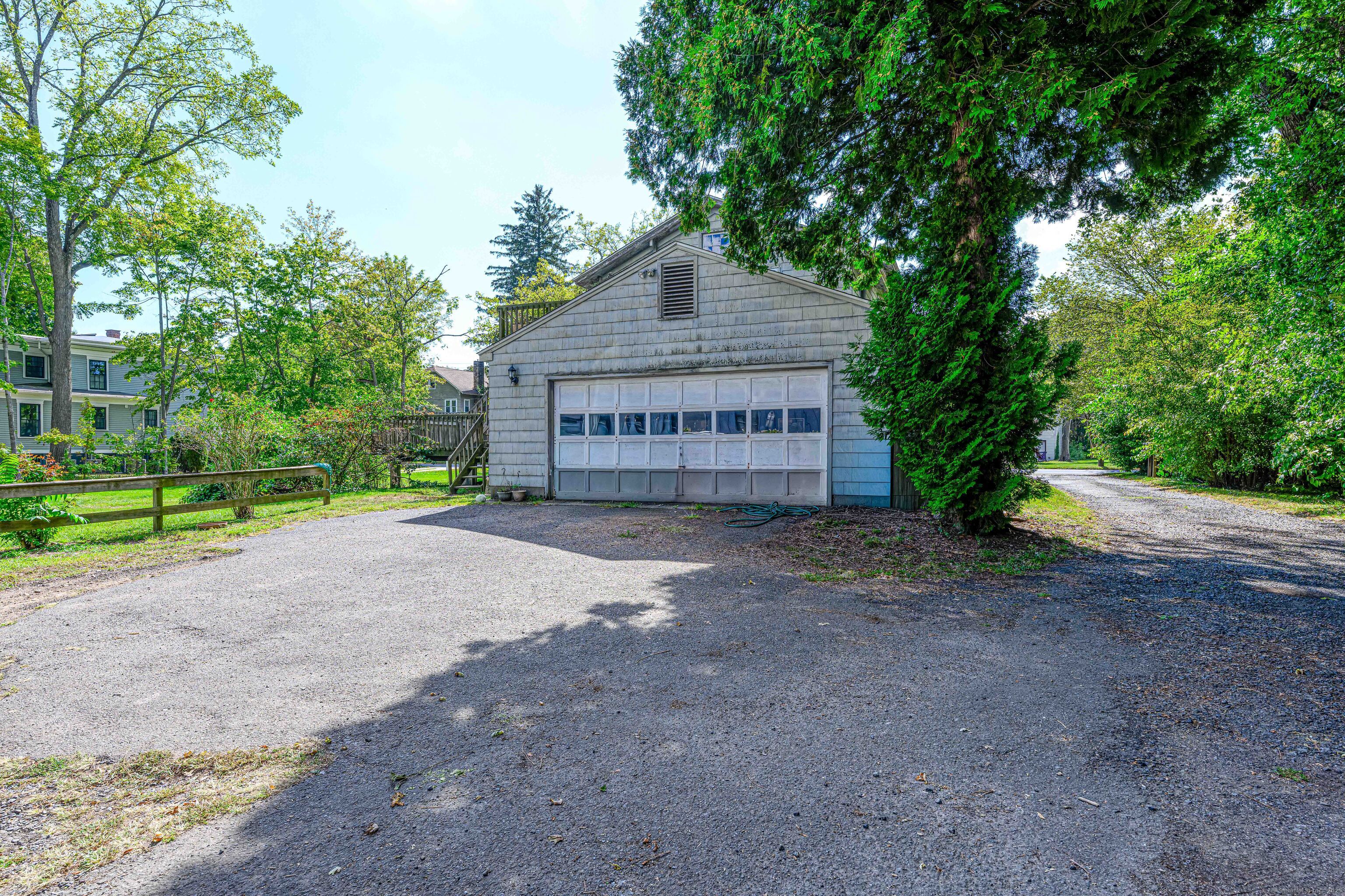 174 Whitfield Street Guilford CT 06437
