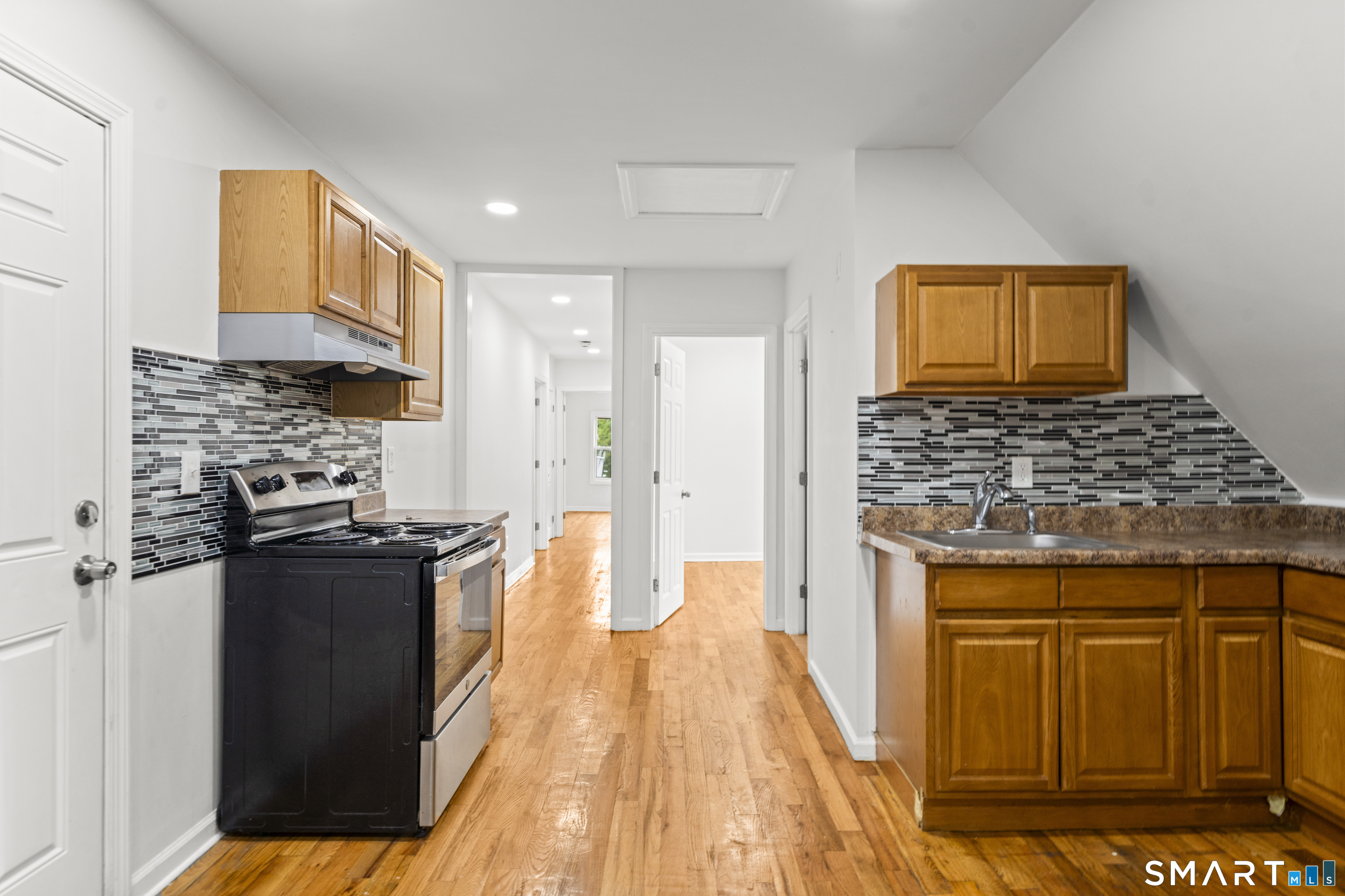 483 Edgewood Street Hartford CT 06112