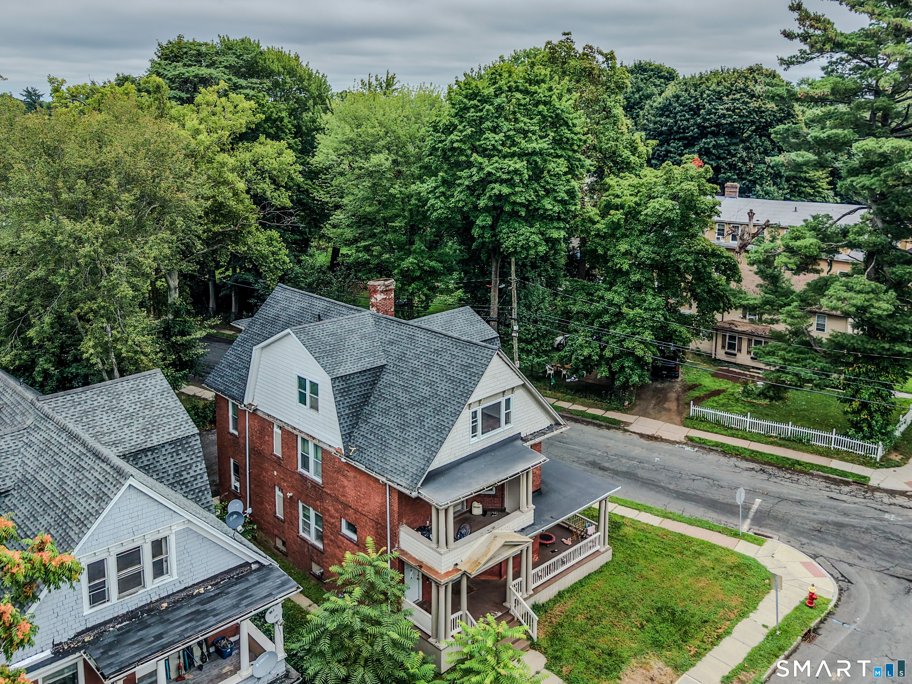483 Edgewood Street Hartford CT 06112