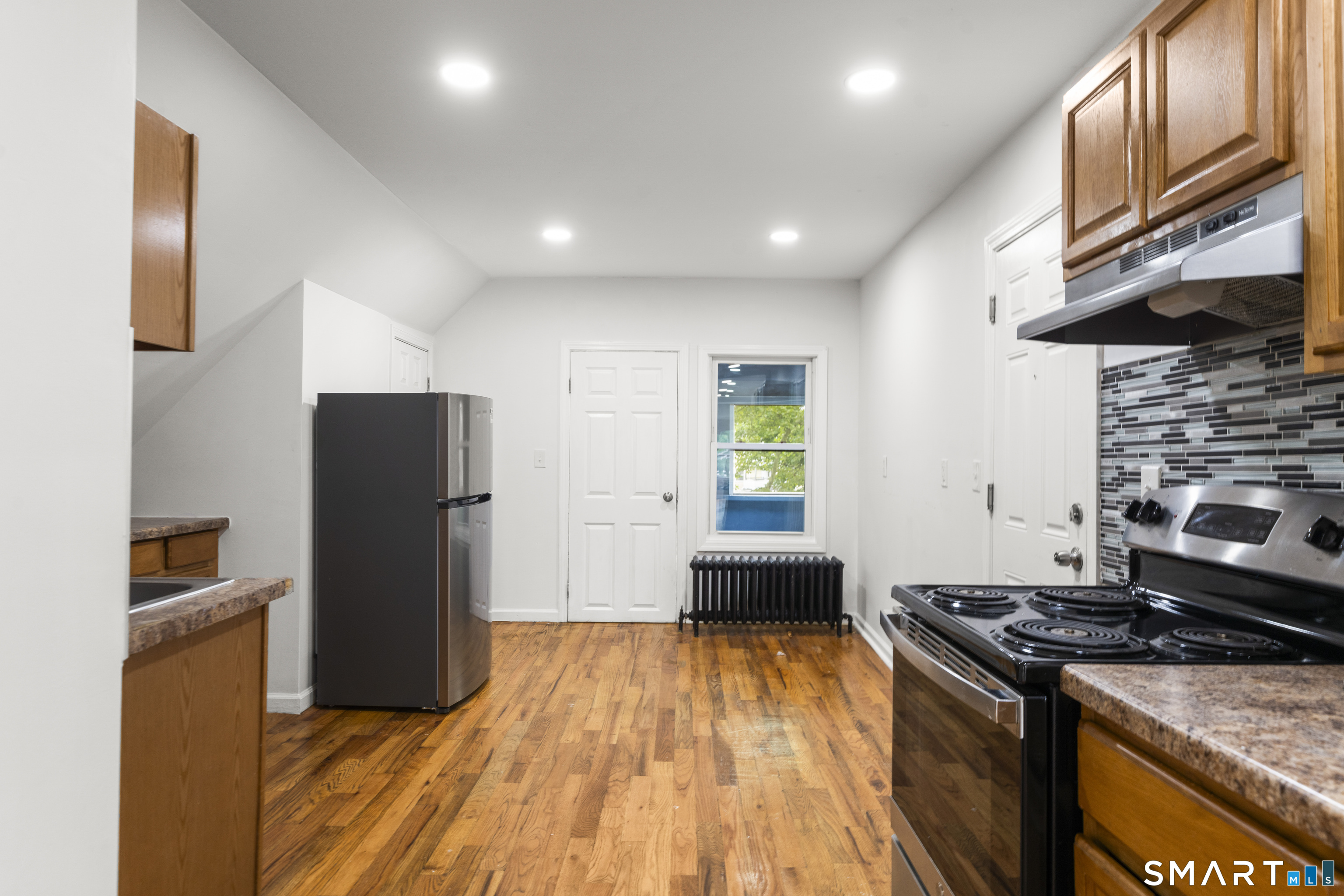 483 Edgewood Street Hartford CT 06112