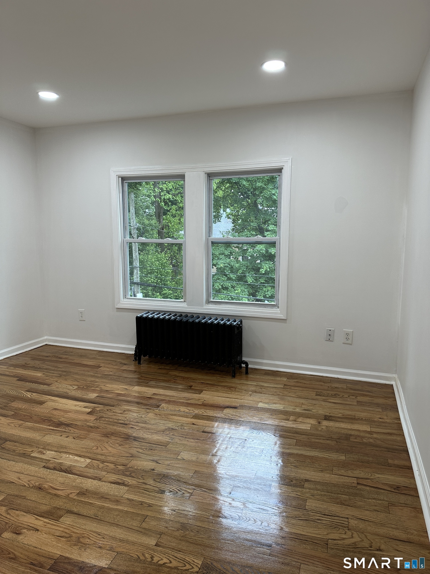 483 Edgewood Street Hartford CT 06112
