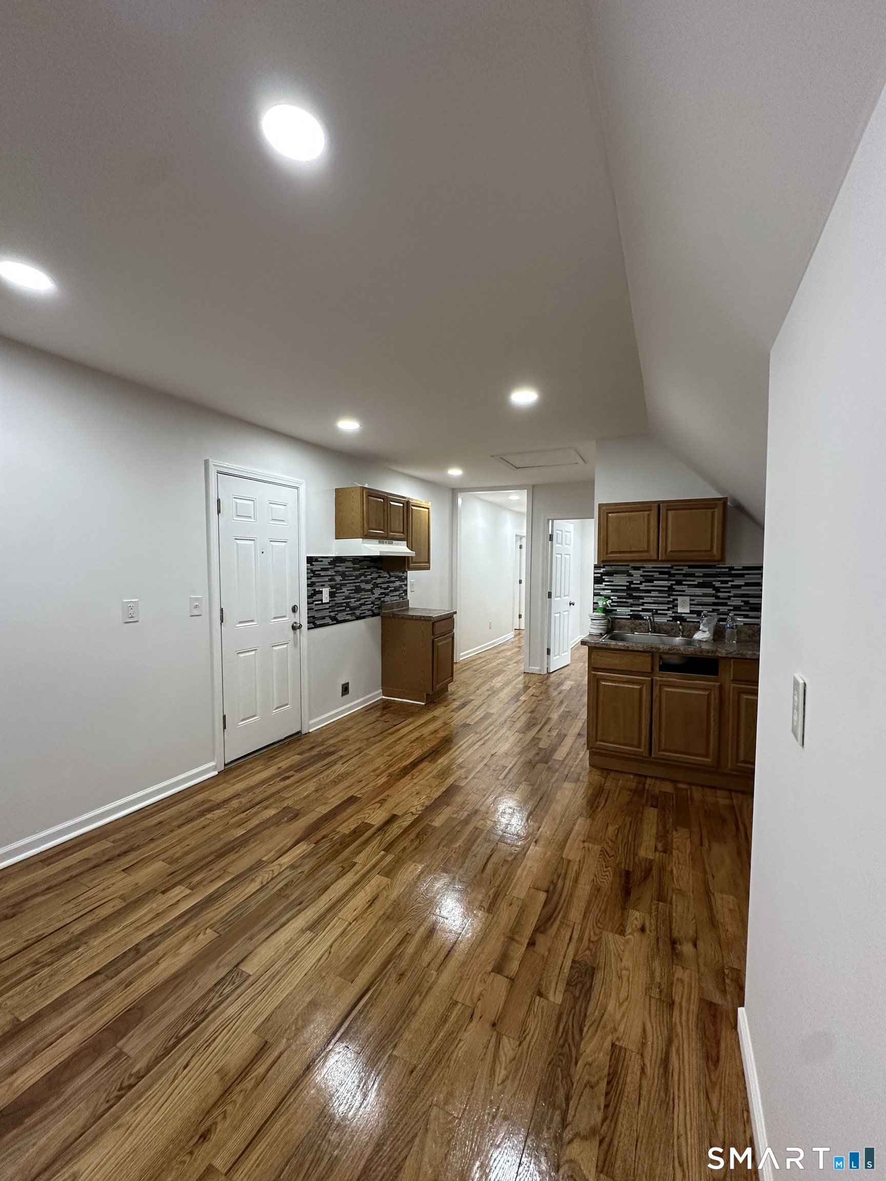 483 Edgewood Street Hartford CT 06112