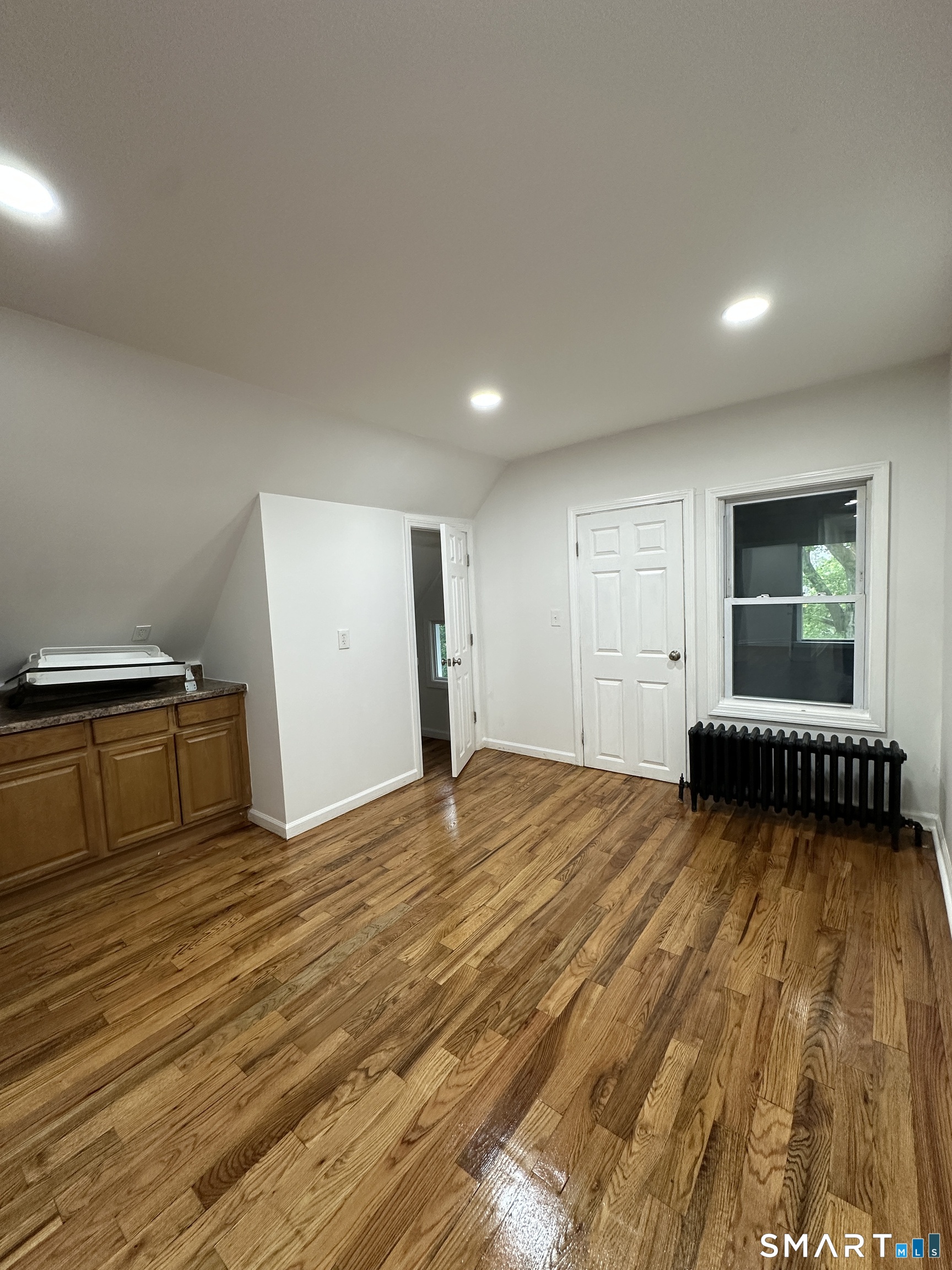483 Edgewood Street Hartford CT 06112