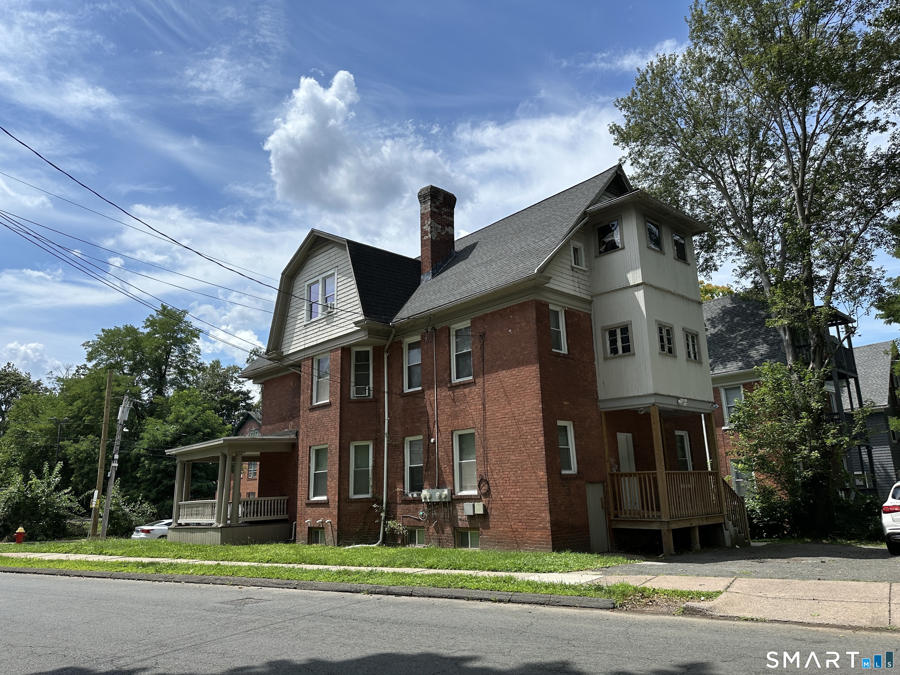 483 Edgewood Street Hartford CT 06112