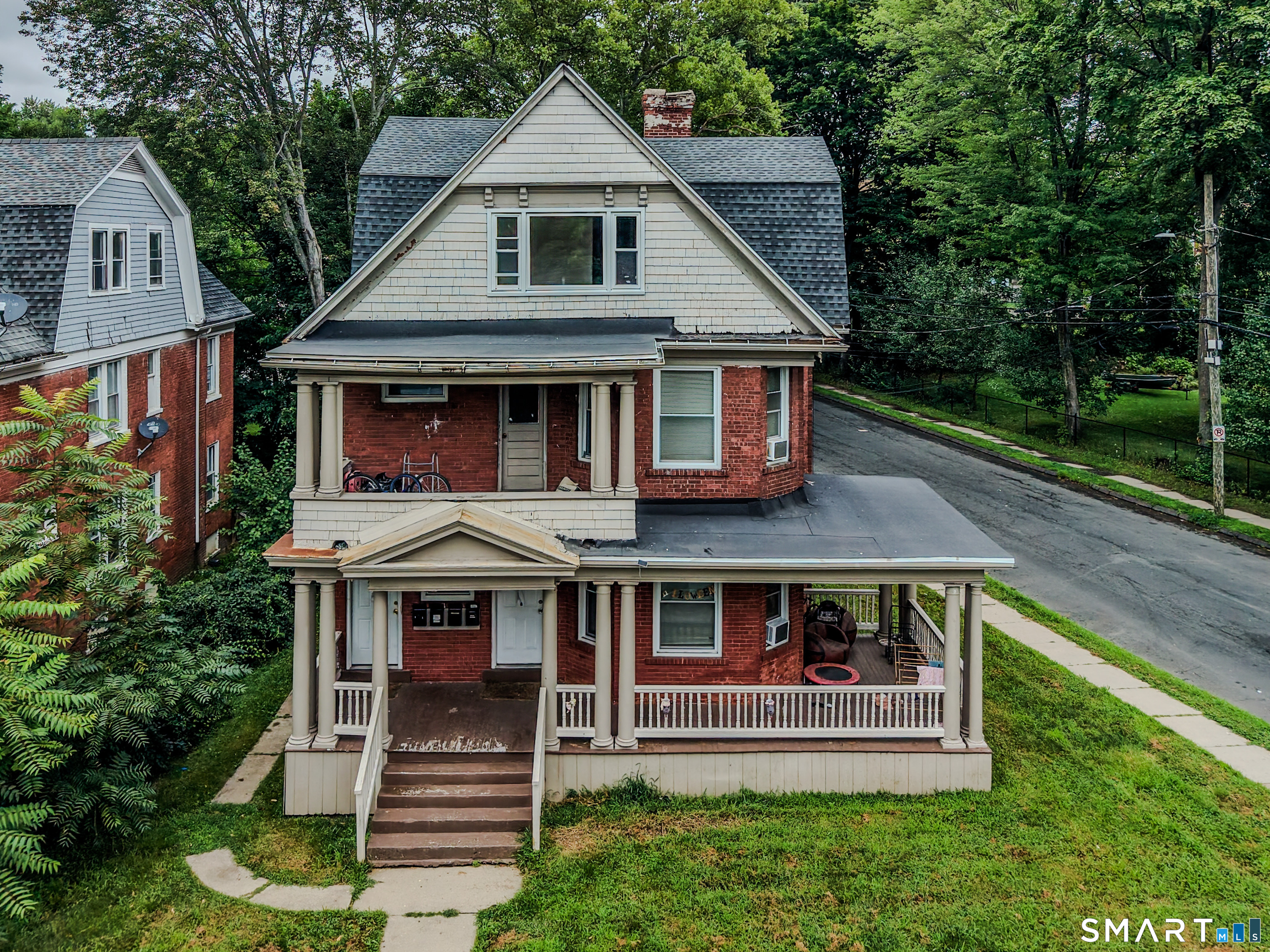 483 Edgewood Street Hartford CT 06112