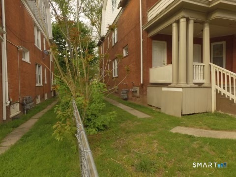 483 Edgewood Street Hartford CT 06112