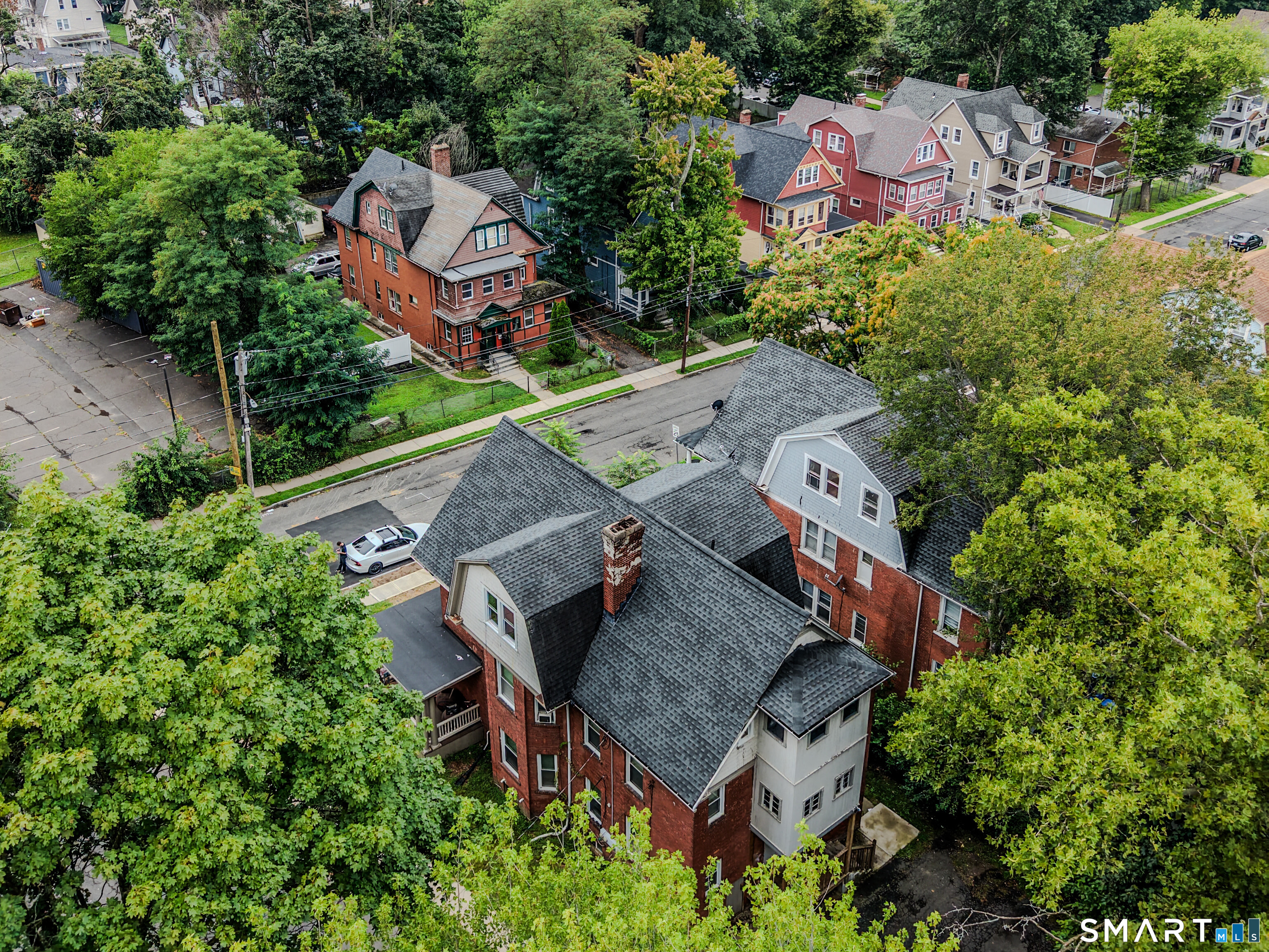 483 Edgewood Street Hartford CT 06112