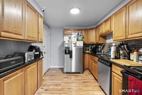 15 Spread Oak Lane Waterbury CT 06704