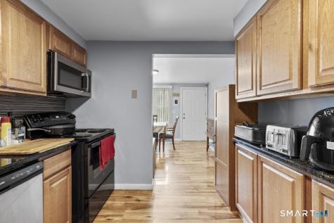 15 Spread Oak Lane Waterbury CT 06704