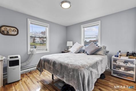 15 Spread Oak Lane Waterbury CT 06704
