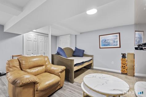 15 Spread Oak Lane Waterbury CT 06704