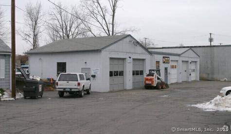 52 Burnside Avenue East Hartford CT 06108