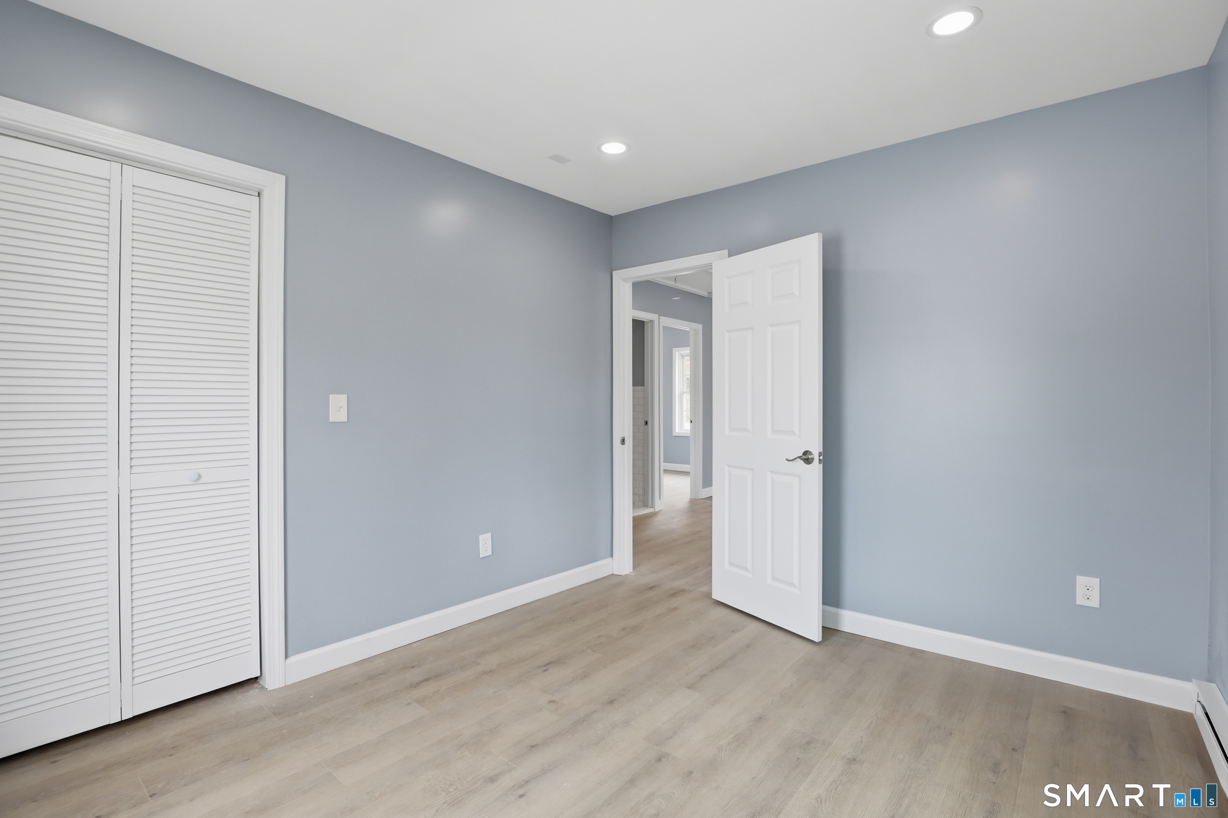 33 Congress Avenue Waterbury CT 06708