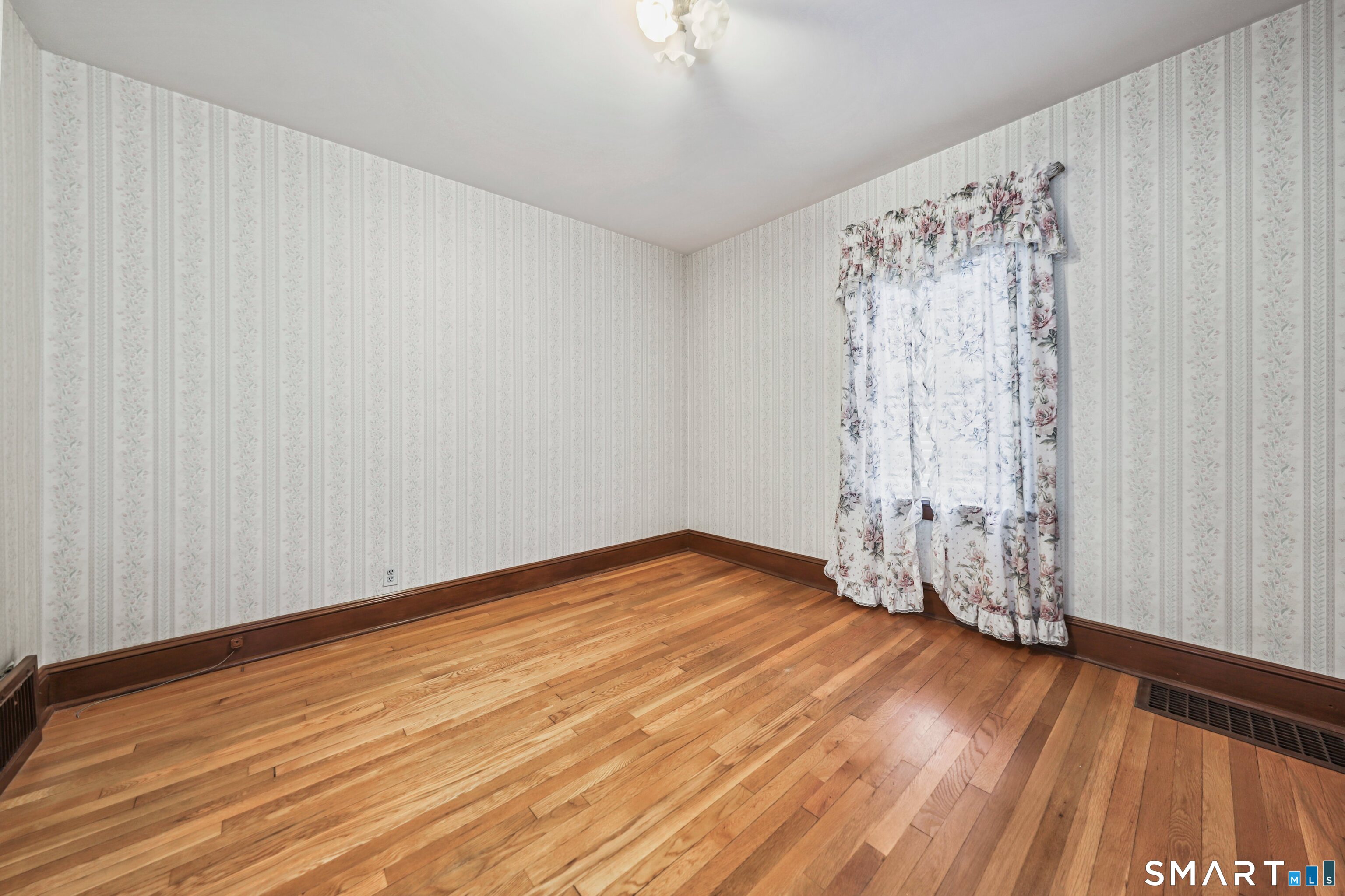 917 Cooke Street Waterbury CT 06704
