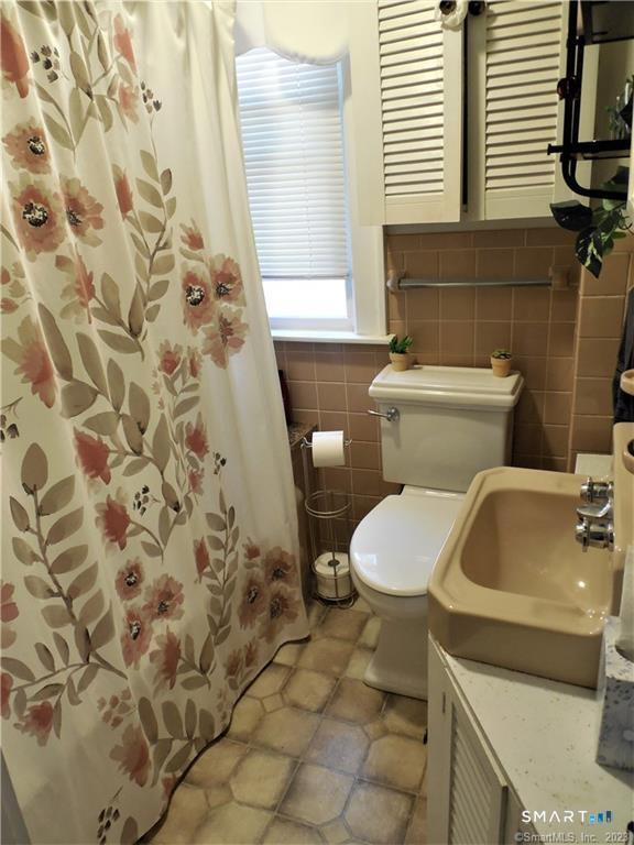 16 Abbott Avenue Plymouth CT 06786