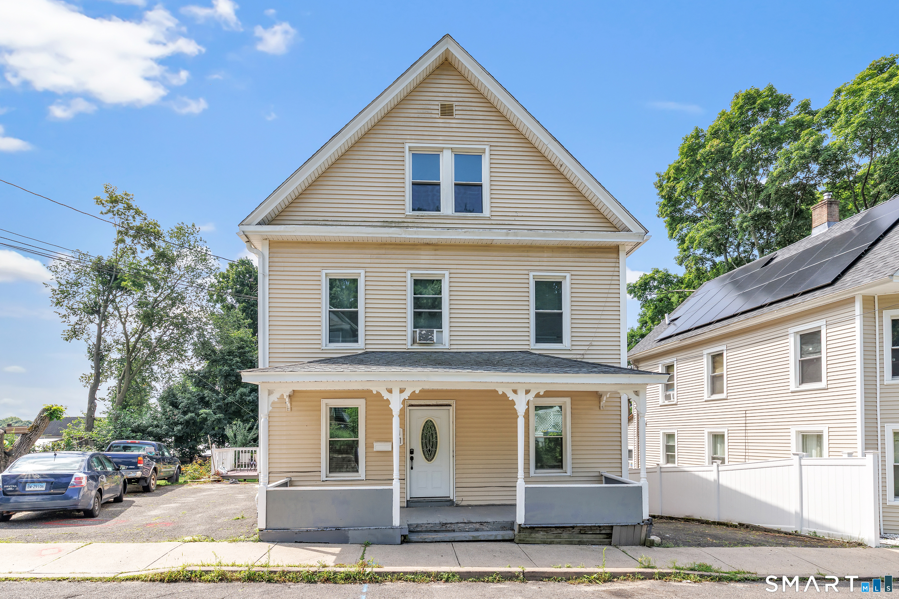 17 Sarsfield Street Waterbury CT 06704